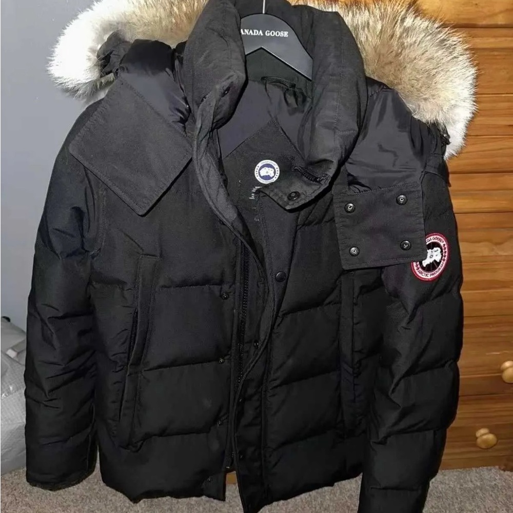 Black Puffer Jacket with Hood and Quilted Design